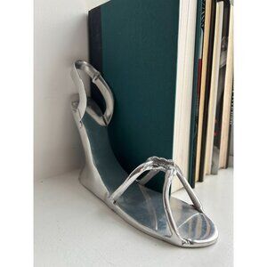 Lunares Stiletto Aluminum Shoe Silver Fashionista Bookend